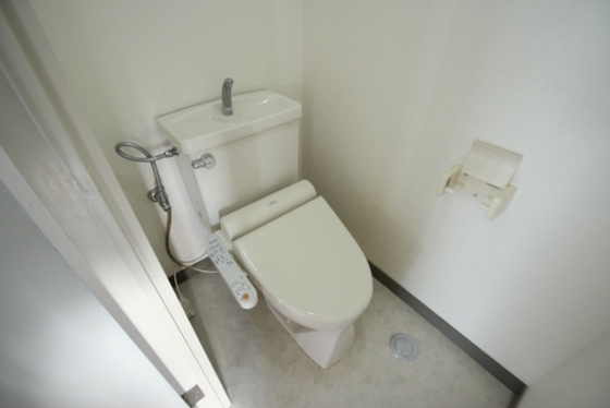 トイレ　※別部屋の写真です