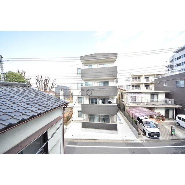 眺望　1階部分は広めのテラスとなります。