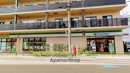 コンビニ　ファミリーマート大田大森西一丁目店（コンビニ）まで211m