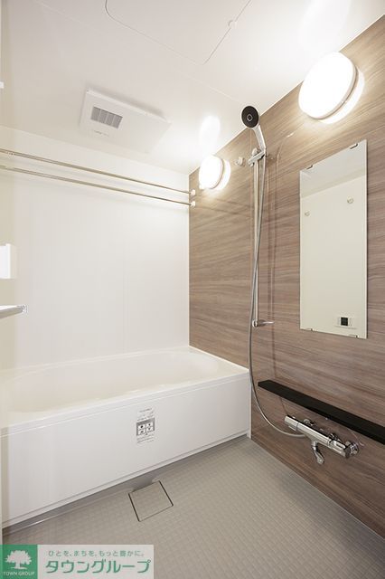 バス・シャワールーム　※写真は同タイプ住戸です。