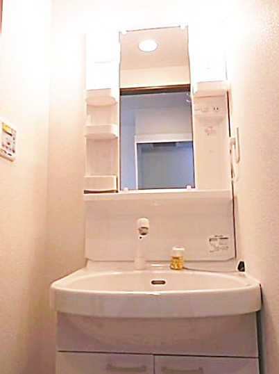 洗面設備　【南向きの明るいお部屋♪】おすすめ物件！