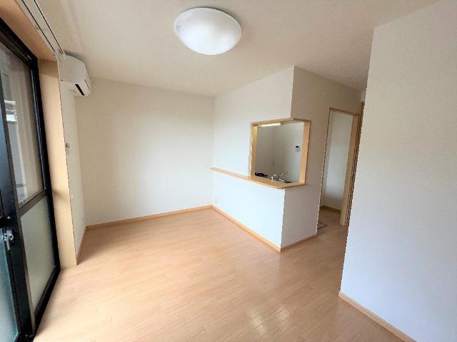 ＪＲ山陽本線 加古川駅 徒歩20分 2階建 築18年の居間写真