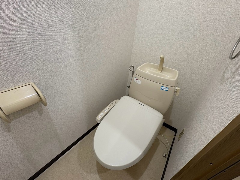 アメニティ浅見のトイレ写真