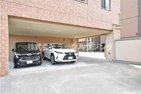 駐車場　お部屋探しはラックハウジング♪
