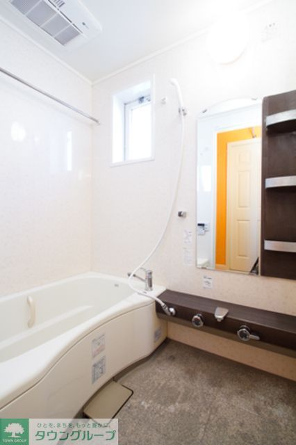 バス・シャワールーム　※写真は同タイプ住戸です。