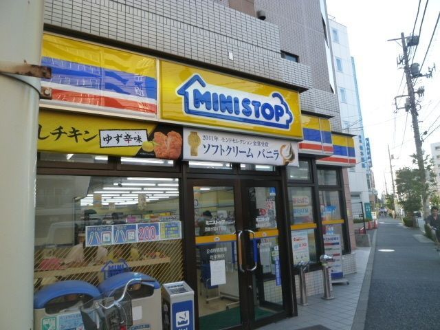 コンビニ　ミニストップ（コンビニ）まで2004m