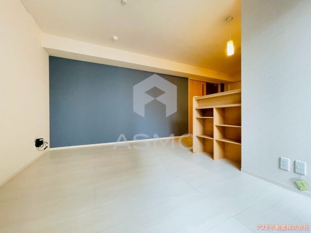 居室・リビング　同マンション別部屋参考写真