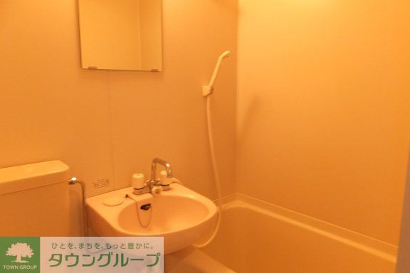 バス・シャワールーム　同タイプ物件のため、形状や間取りサイズ等実際とは異なります。