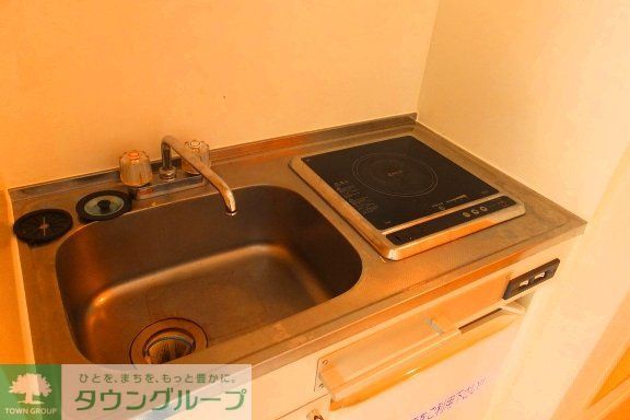 キッチン　同タイプ物件のため、形状や間取りサイズ等実際とは異なります。