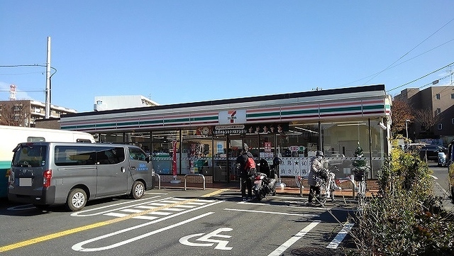 コンビニ　セブン　さいたま大戸6丁目店（コンビニ）まで400m