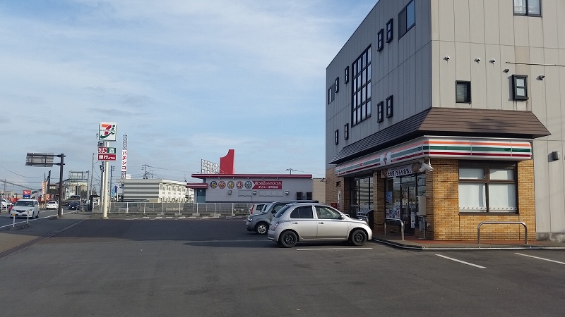 コンビニ　セブンイレブン新潟泰平橋店（コンビニ）まで517m