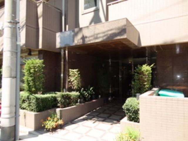 エントランス　★お部屋探しは株式会社タウンハウジング東京まで★