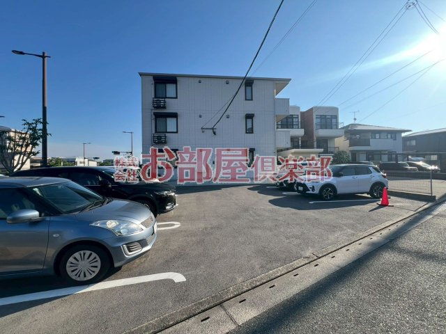 駐車場　駐車場完備です