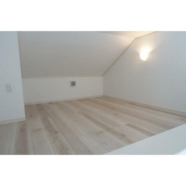 その他　大型ロフトは寝室にできるほどの広さがあります！