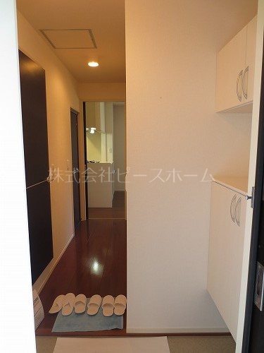 玄関　※別号室参考写真