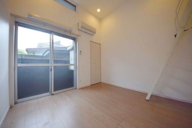 居室・リビング　同タイプのお部屋です