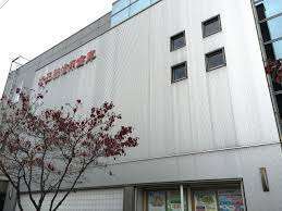 銀行　埼玉縣信用金庫草加支店（銀行）まで332m