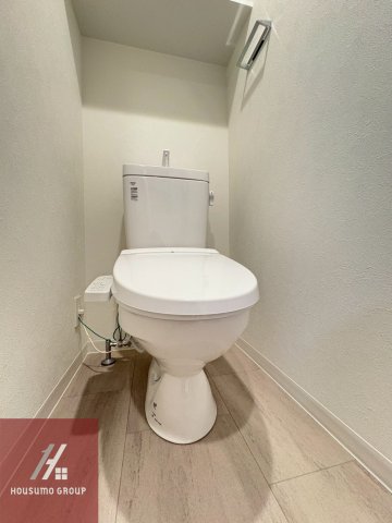 トイレ　写真は同モデルの参考画像です。