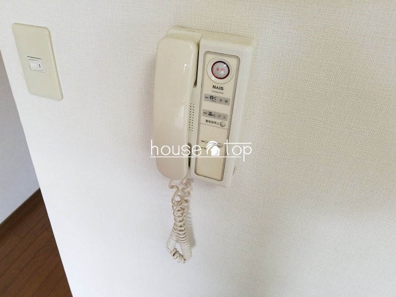セキュリティ　インターホンでオートロックの解除も可能です♪