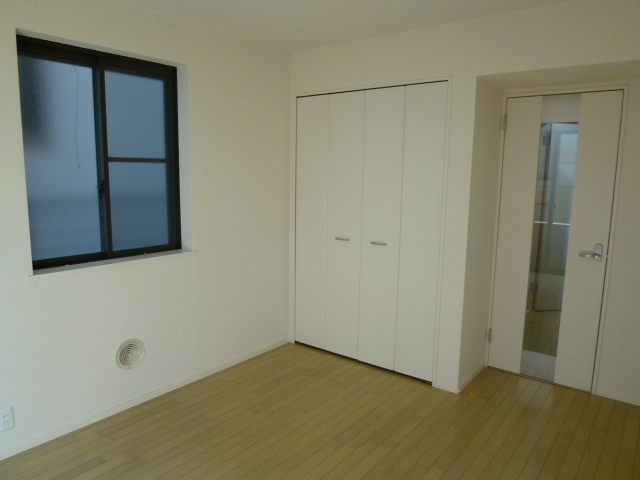 その他部屋・スペース　★キレイなフローリングの角部屋です★
