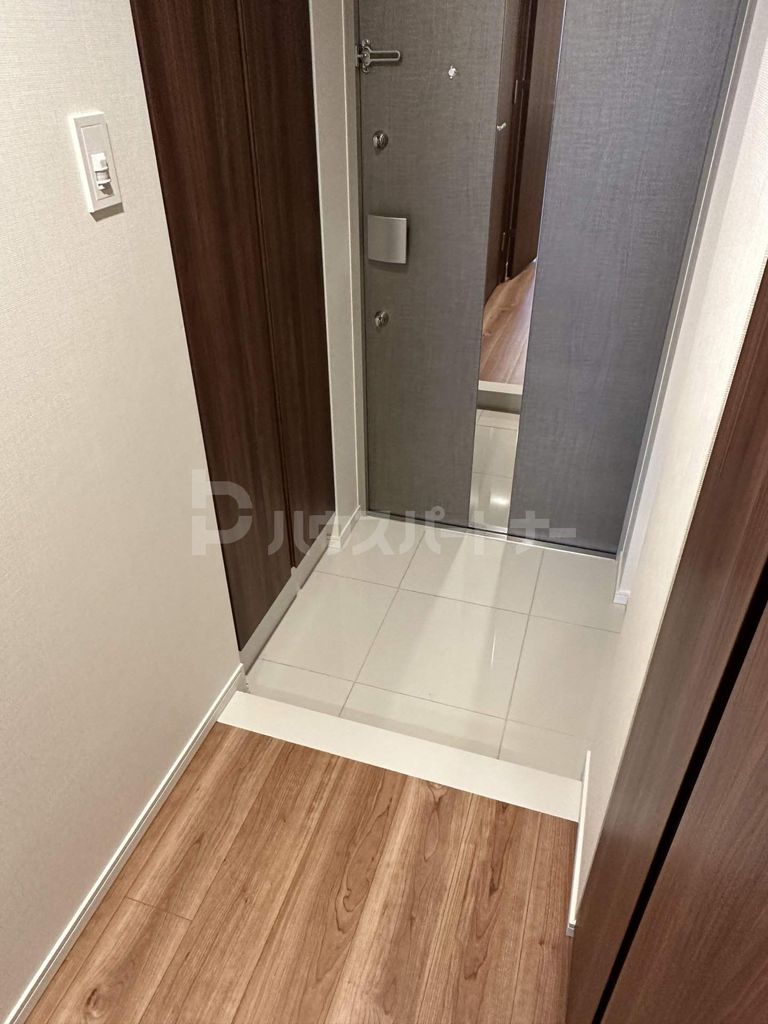 玄関　設備