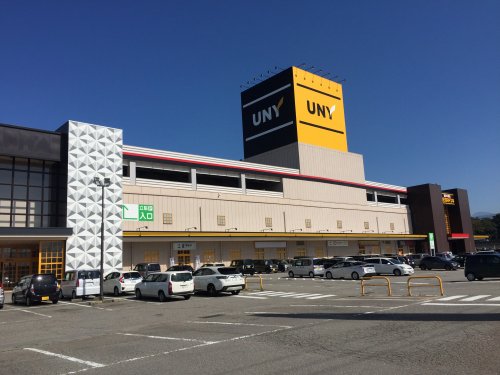 ショッピングセンター　MEGAドン・キホーテ UNY魚津店（ショッピングセンター）まで377m