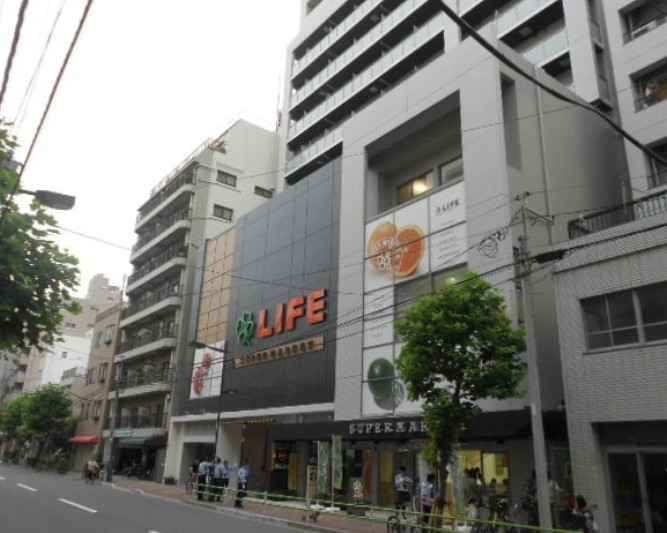 スーパー　ライフ新御徒町店（スーパー）まで251m