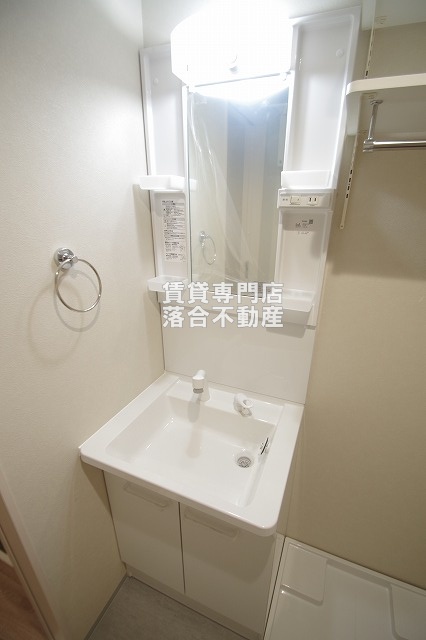 洗面設備　使いやすい独立洗面台