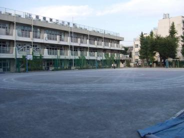 小学校　板橋区立板橋第二小学校（小学校）まで443m