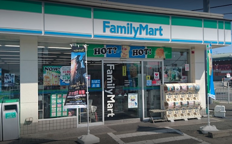 コンビニ　ファミリーマート 三木志染店（コンビニ）まで1166m
