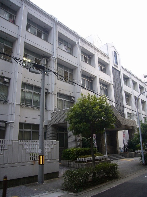 小学校　大阪市立滝川小学校（小学校）まで754m
