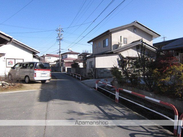 コンビニ　デイリーヤマザキ（コンビニ）まで383m