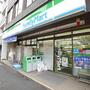 コンビニ　ファミリーマート（コンビニ）まで121m