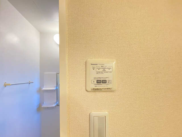 バス・シャワールーム　換気システムコントローラー