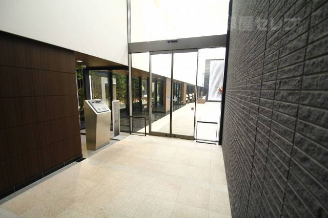 エントランス　※他の部屋の参考写真です