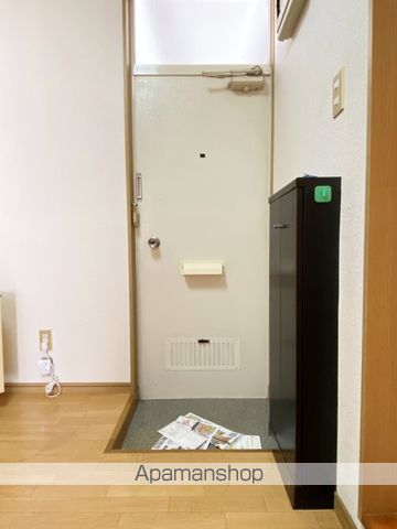 ヴィラベルディCの玄関写真