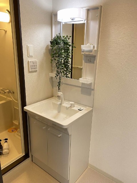洗面設備　同タイプ