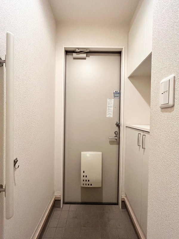 玄関　図面と現状に相違がある場合には現状を優先