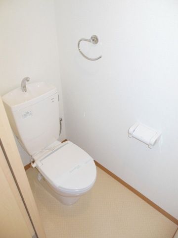 トイレ　★お部屋探しは株式会社タウンハウジング東京まで★