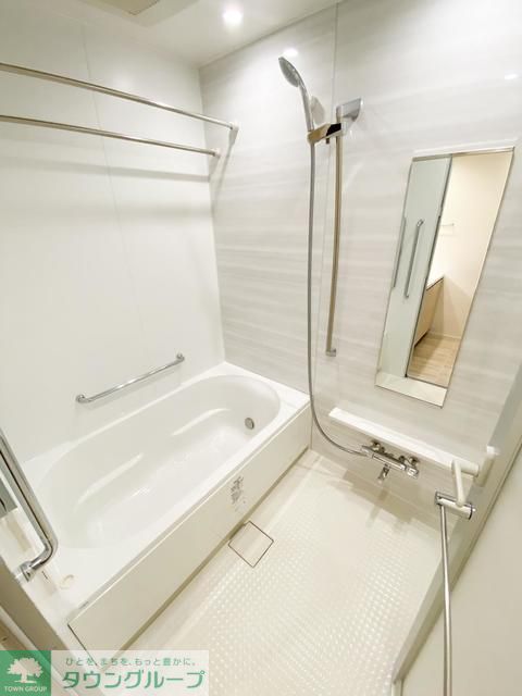 バス・シャワールーム　※写真は同タイプ住戸です。