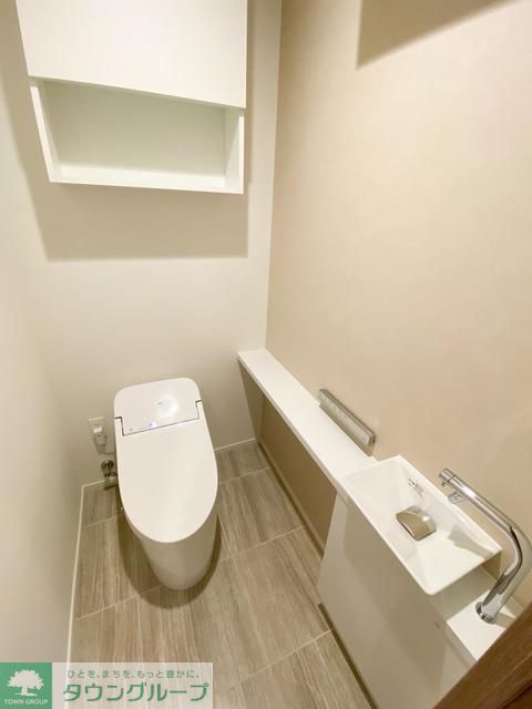 トイレ　※写真は同タイプ住戸です。