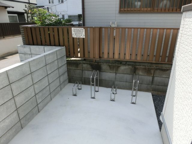 その他共有部分　駐輪場もございます