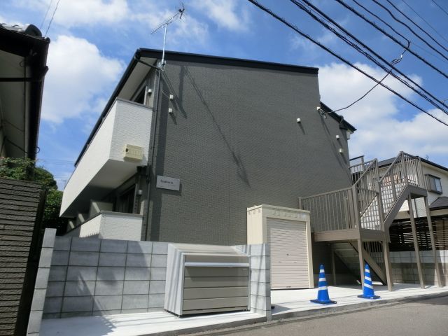 建物外観　2018年9月完成、四街道駅まで徒歩5分