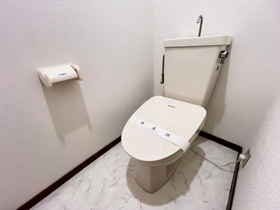トイレ　※別部屋の写真です