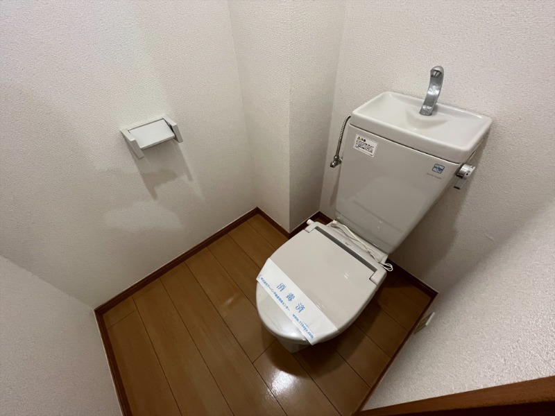 トイレ　ウォームレットがついて寒い冬も安心