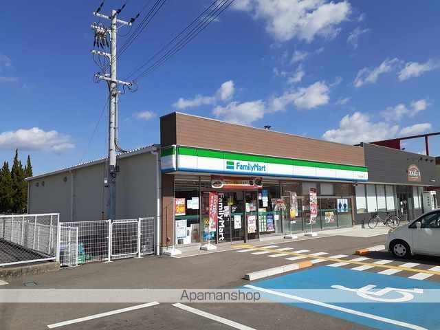 コンビニ　ファミリーマート打田上野店様（コンビニ）まで1500m