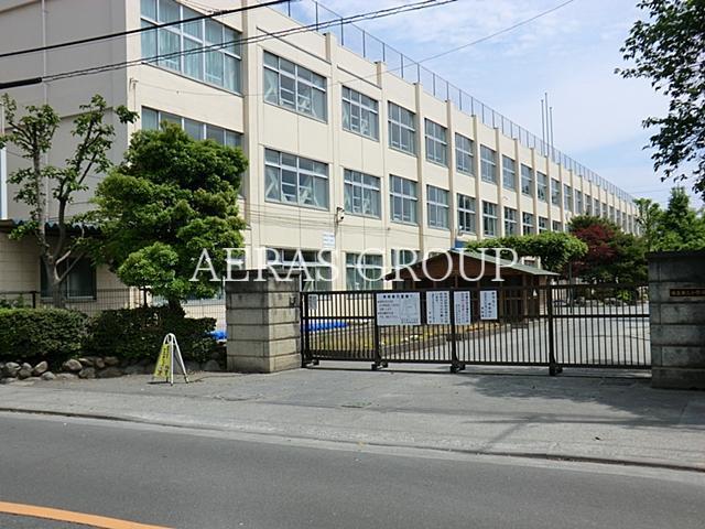 小学校　福生市立第三小学校（小学校）まで718m