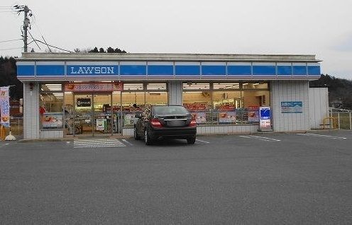 コンビニ　ローソン（コンビニ）まで450m