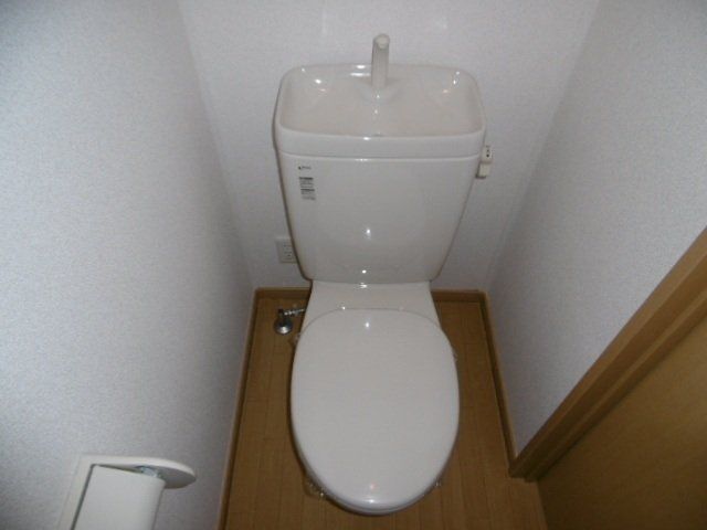 トイレ　トイレです。