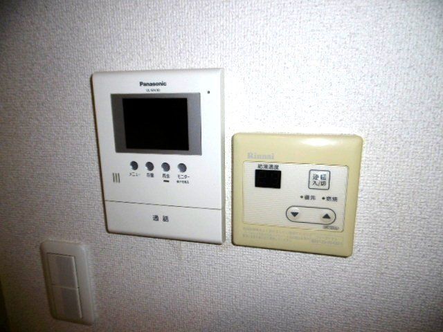 セキュリティ　ＴＶモニター付きインターホンです。